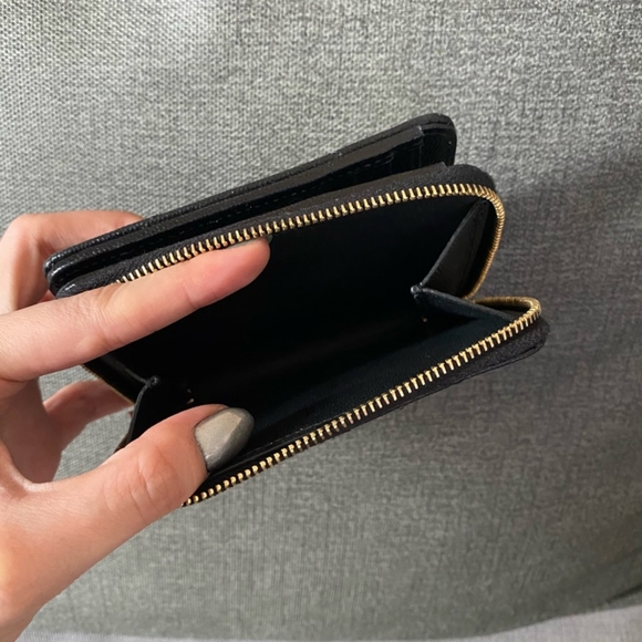 Saint Laurent Cassandre Matelasse compact zip around wallet - Picture 6 of 12